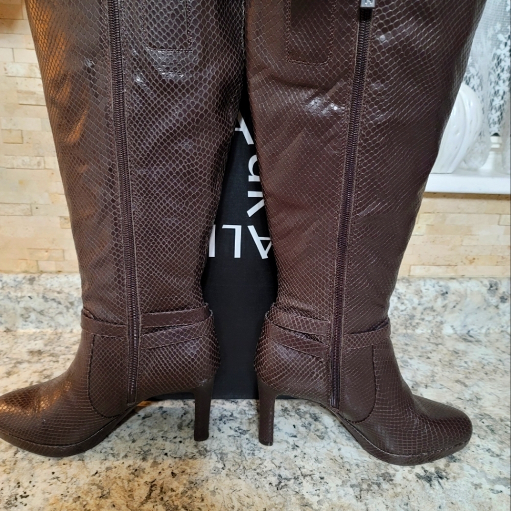 Naturalizer leather high heel, wide calf boots